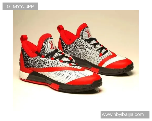 足球球星如何定制专属鞋子提升场上表现与个人风格